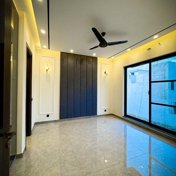 10 Marla Luxury Modern Design House for Sale DHA Phase 7 Lahore.-3