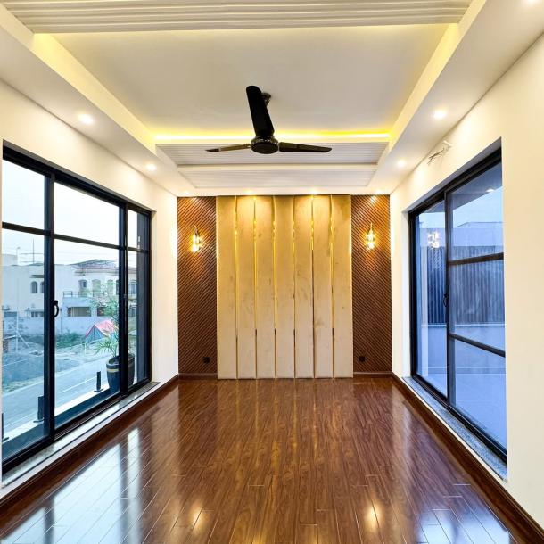 10 Marla Luxury Modern Design House for Sale DHA Phase 7 Lahore.-5