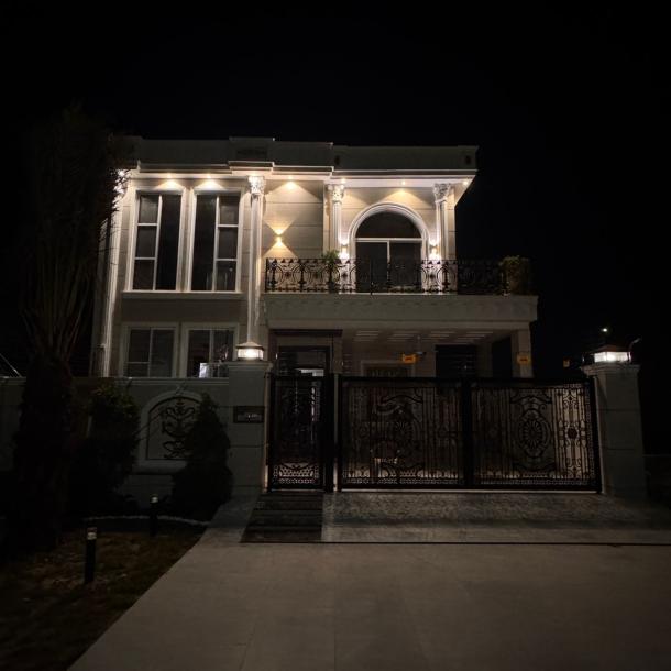 Luxurious 10 Marla Modern House For sale in DHA Phase 7 Lahore Pakistan-4