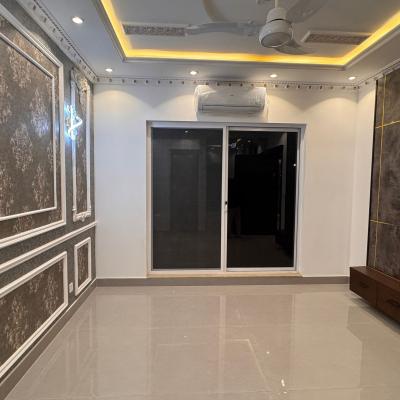 Prime Loacation 10 Marla Modern House For sale in DHA Phase 7, Lahore Pakistan