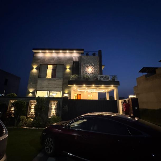10 Marla House For sale in DHA Phase 7, Lahore Pakistan-1