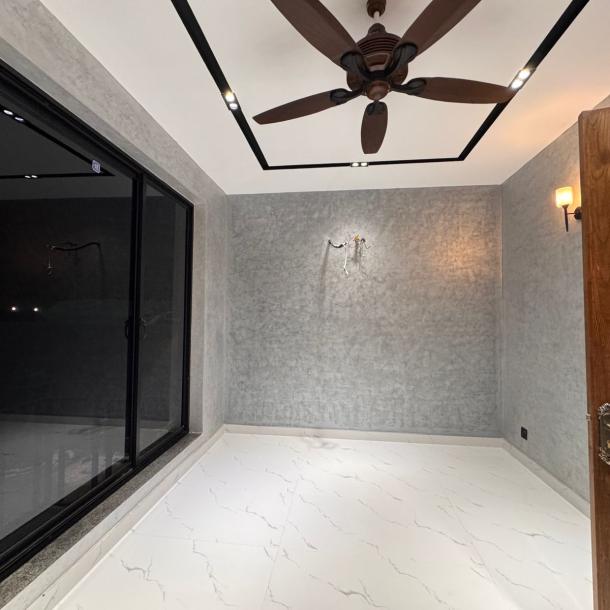 10 Marla House For sale in DHA Phase 7, Lahore Pakistan-20
