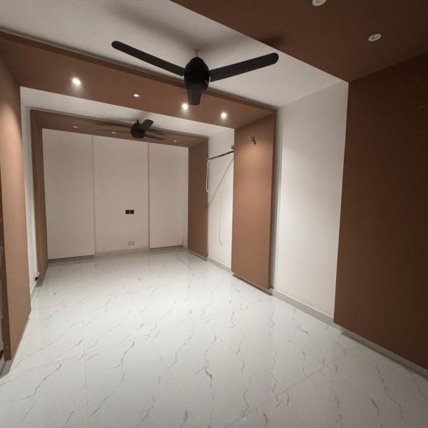 10 Marla House For sale in DHA Phase 7, Lahore Pakistan-11