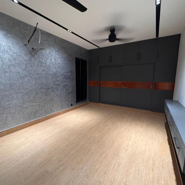 10 Marla House For sale in DHA Phase 7, Lahore Pakistan-9