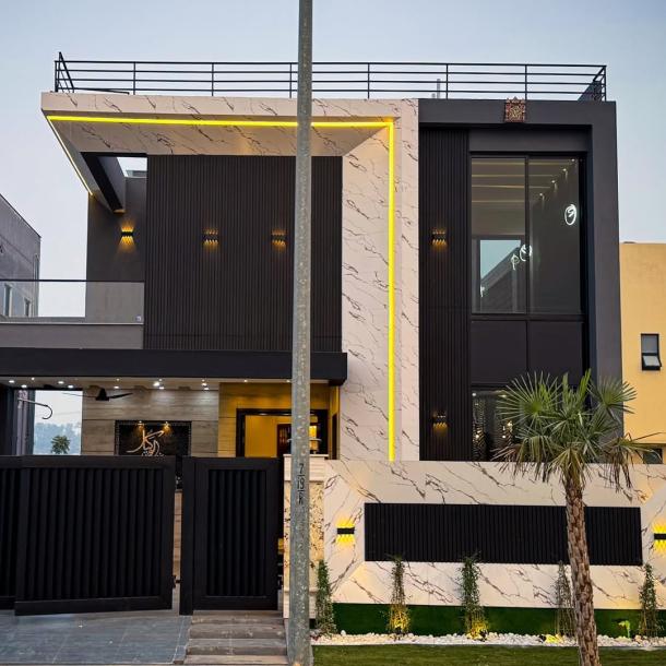 10 Marla House For Sale in DHA Phase 7, Lahore Pakistan-3