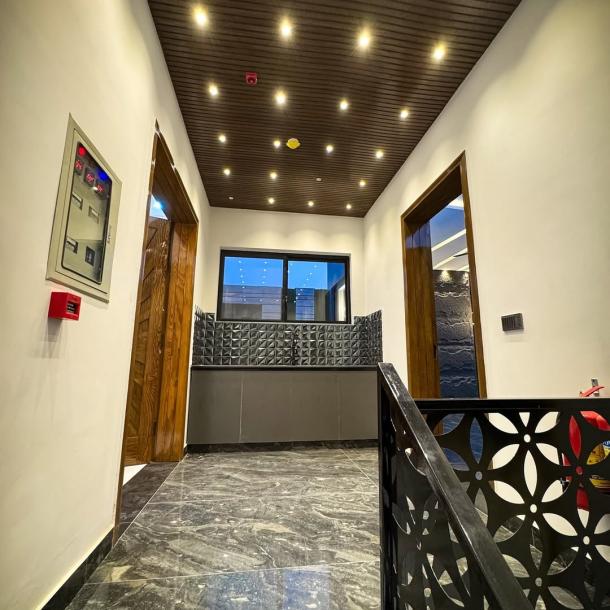 10 Marla House For Sale in DHA Phase 7, Lahore Pakistan-6