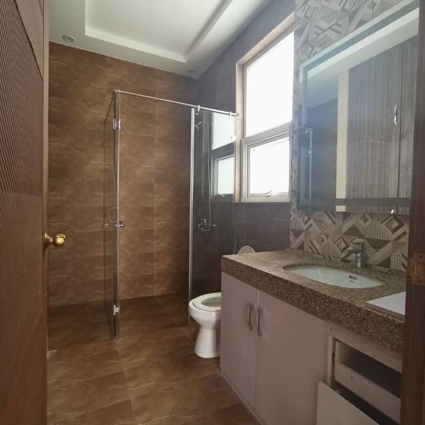 DHA Phase 7 Excellent Location 23 Marla Upper Portion Separate Gate For Rent-13