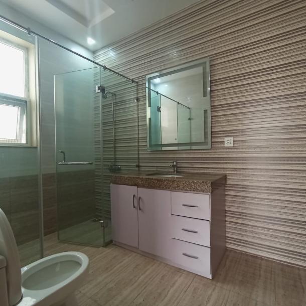 DHA Phase 7 Excellent Location 23 Marla Upper Portion Separate Gate For Rent-19