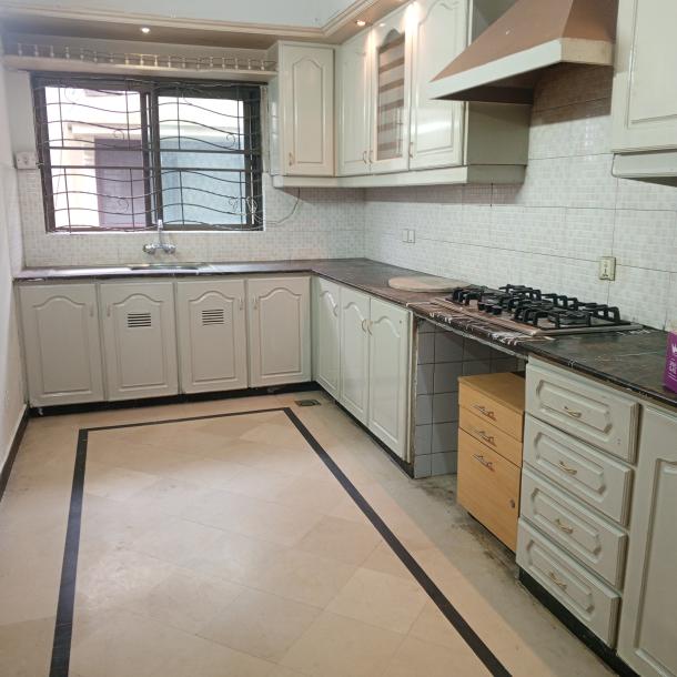 1 Kanal Upper Portion for Rent DHA Phase 4 Lahore-2