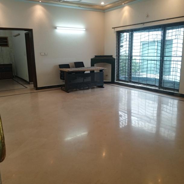 1 Kanal Upper Portion for Rent DHA Phase 4 Lahore-8