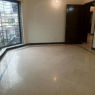 1 Kanal Upper Portion for Rent DHA Phase 4 Lahore