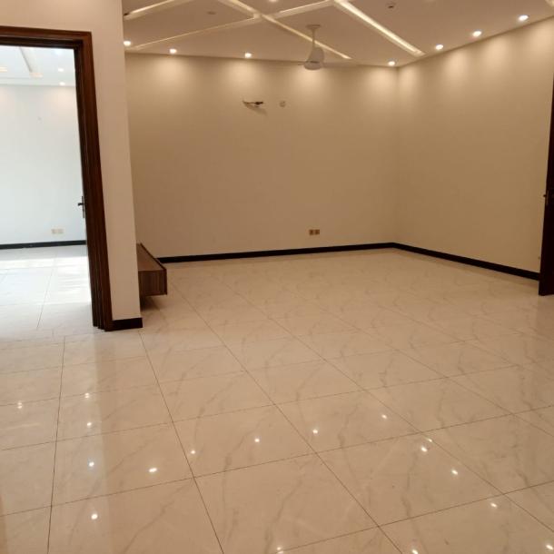 DHA Phase 2 Top Location 2 Kanal Upper Portion Lower Lock For Rent-10
