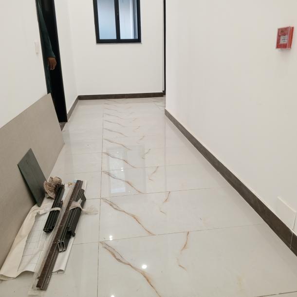 DHA Phase 7 Kanal Brand New Upper Portion For Rent-2