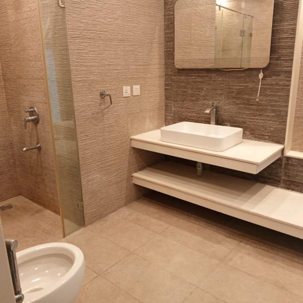 DHA Phase 6 Kanal Full House With Basement For Rent-3