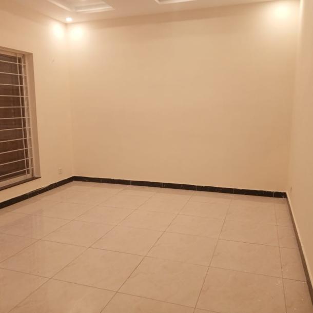 DHA Phase 6 Kanal Full House With Basement For Rent-7