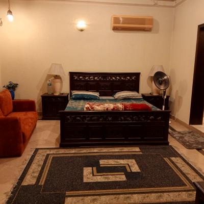 DHA Phase 1 Kanal Full House Fully Furnished For Rent