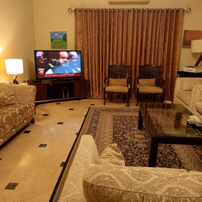 DHA Phase 1 Kanal Full House Fully Furnished For Rent