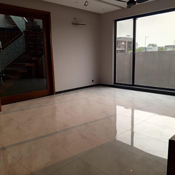 Affordable 1 Kanal Brand New Full House For Rent In DHA Lahore Phase 7-4