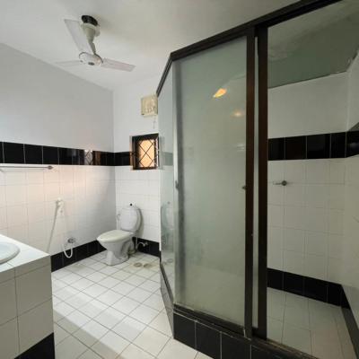 DHA Phase 3 Affordable 1 Kanal Full House For Rent