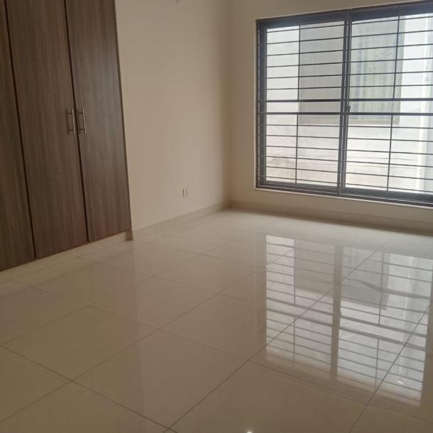 Sui Gas Housing Society 1 Kanal Upper Portion Separate Gate For Rent-4