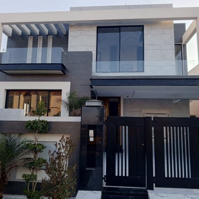 Top Location DHA Phase 7 Kanal Brand New Full House Available For Rent