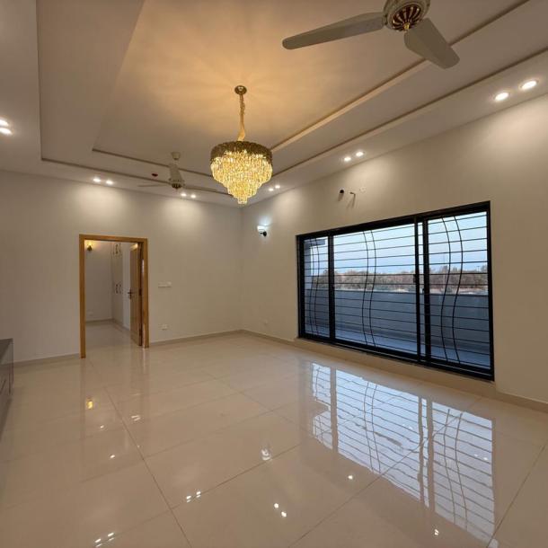 Top Location DHA Phase 7 Kanal Brand New Full House Available For Rent-11