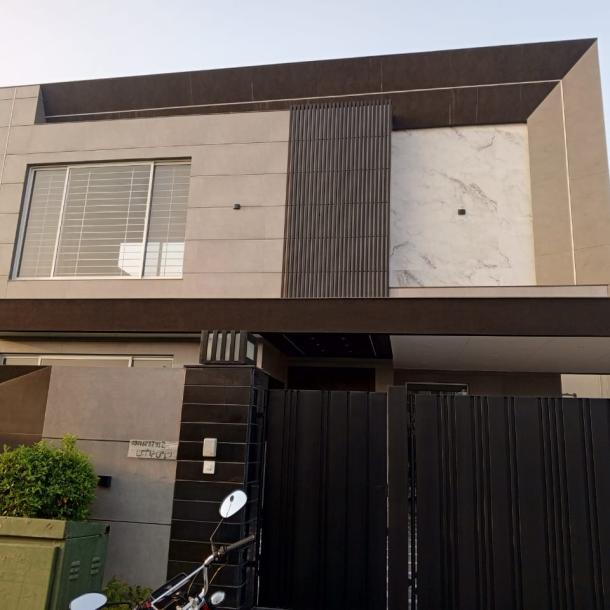 DHA Phase 7 1 Kanal Brand New Upper Portion For Rent-1