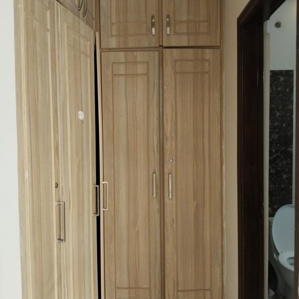 DHA Phase 6 kanal upper portion seaprate gate for rent-11