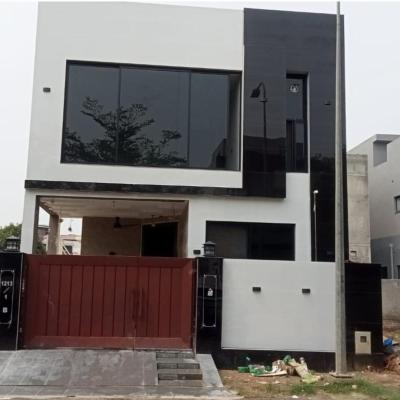 Prime Location 5 Marla Full House Available For Rent In DHA Lahore Phase 9