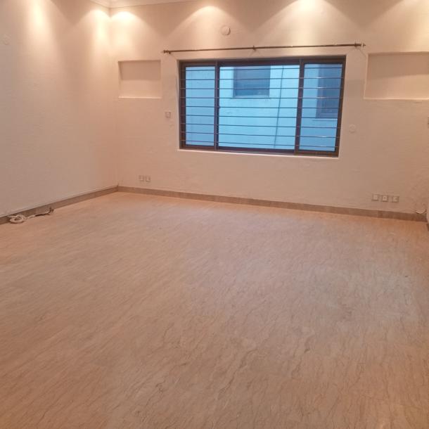DHA Phase 5 Prime Location 1 Kanal Full House Proper Double Unit For Rent-10
