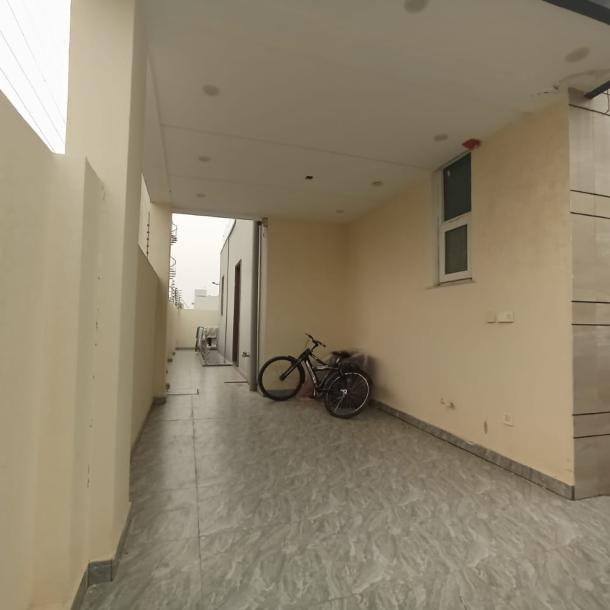 DHA Phase 7 Excellent Location 23 Marla Upper Portion Separate Gate For Rent-5