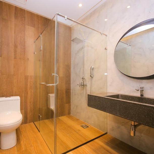 10 Marla Near to Commercial Modern Design Luxury Living House for Sale-15