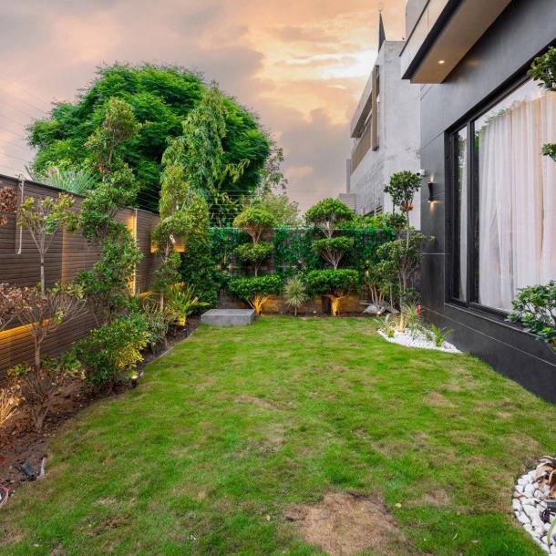 Full Basement Full Furnished with Swimming Pool 1 Kanal Bungalow for Sale-2