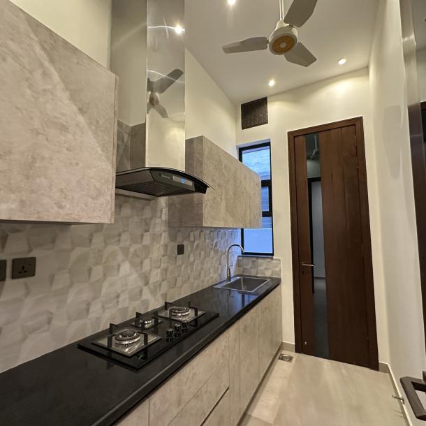 1 Kanal Most Luxury Modern Living House For Sale-8