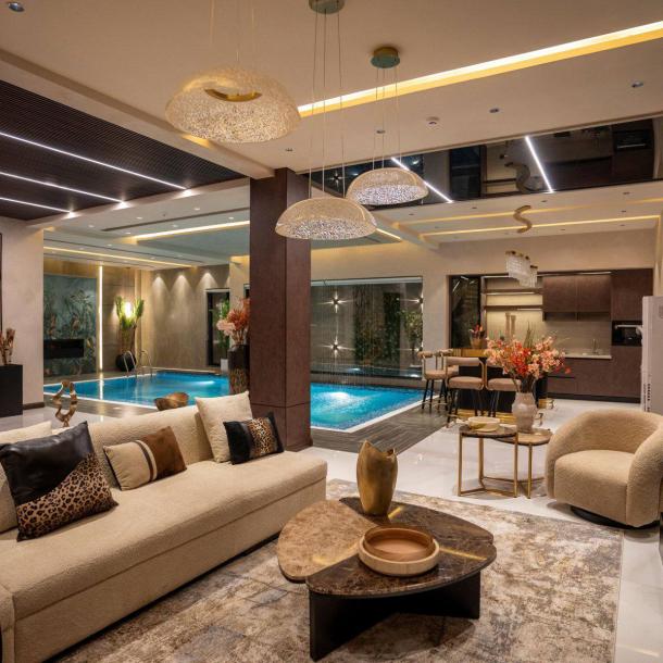 Full Basement Full Furnished with Swimming Pool 1 Kanal Bungalow for Sale-18