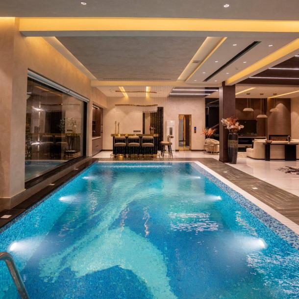 Full Basement Full Furnished with Swimming Pool 1 Kanal Bungalow for Sale-19