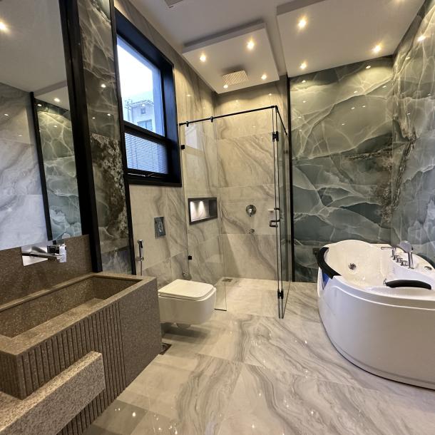 1 Kanal Most Luxury Modern Living House For Sale-20
