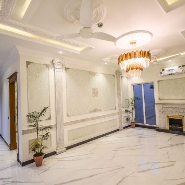 Near To Commercial 1 Kanal Most Luxury Modern Living House For Sale-12