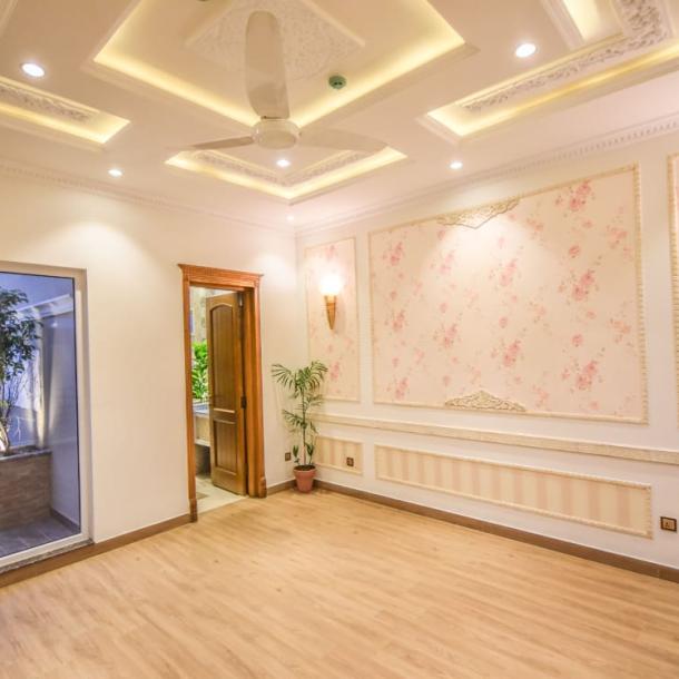 Near To Commercial 1 Kanal Most Luxury Modern Living House For Sale-13