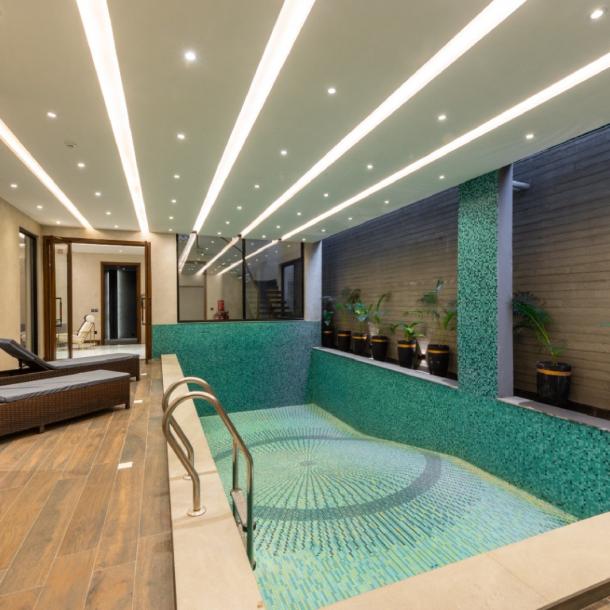 1 Kanal Fully Furnished Full Basement with Swimming Pool, Home Theater House for Sale-8