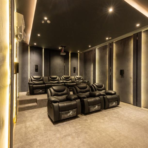 1 Kanal Fully Furnished Full Basement with Swimming Pool, Home Theater House for Sale-9