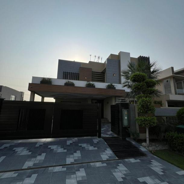 1 Kanal House In DHA Phase 6-1