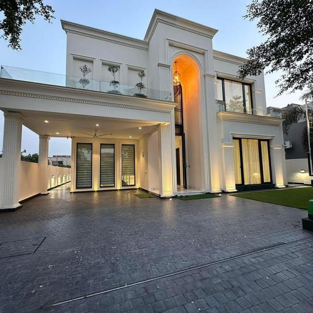 1 Kanal Very Decent House For Sale-1