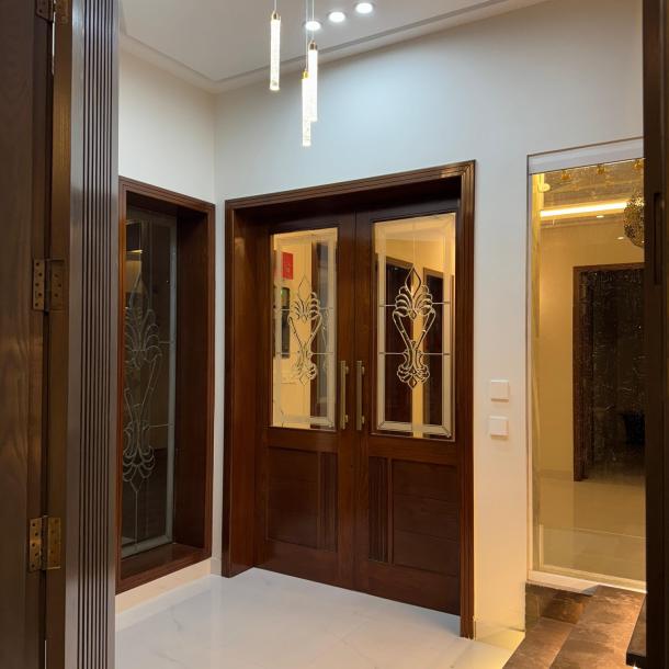 10 Marla House for Sale in DHA Phase 7 – Prime Location-6