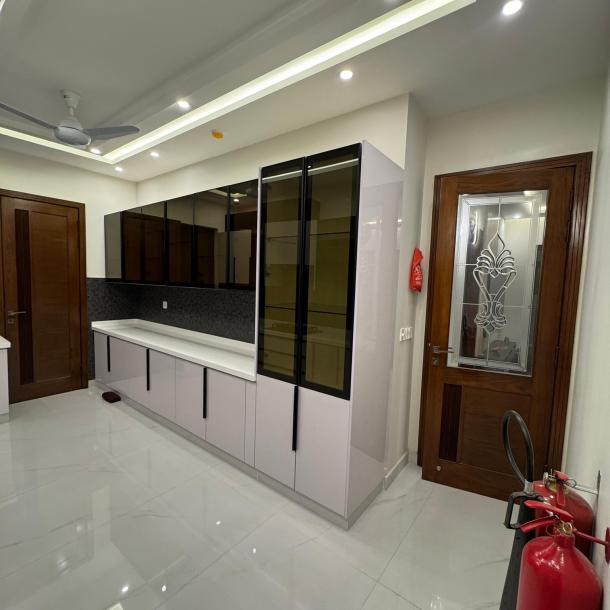 10 Marla House for Sale in DHA Phase 7 – Prime Location-5