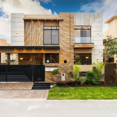 Luxury 10 Marla House In DHA Phase 7 Lahore