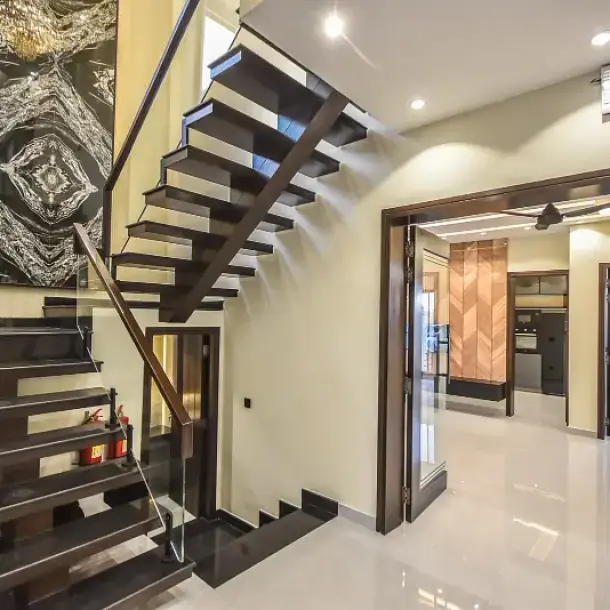 10 Marla House In DHA Phase 7 Lahore-8