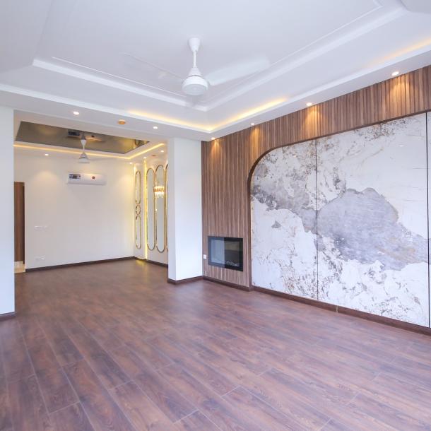 Luxury 10 Marla Home for Sale in DHA Phase 5 Lahore-12