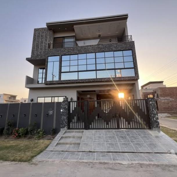 8.75 Marla Corner Park Facing Triple Story Ultra-Modern House for Sale in Buch Villas, Multan.-1