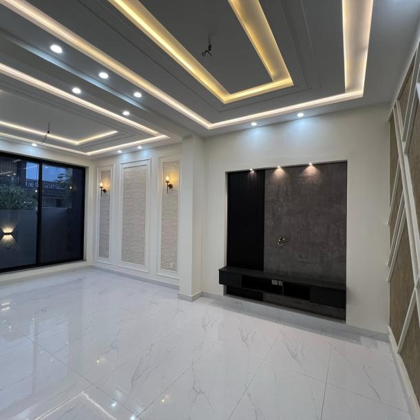 5 Marla Ultra Luxury House For Sale In Royal Orchard Multan 50ft Wide Road-3